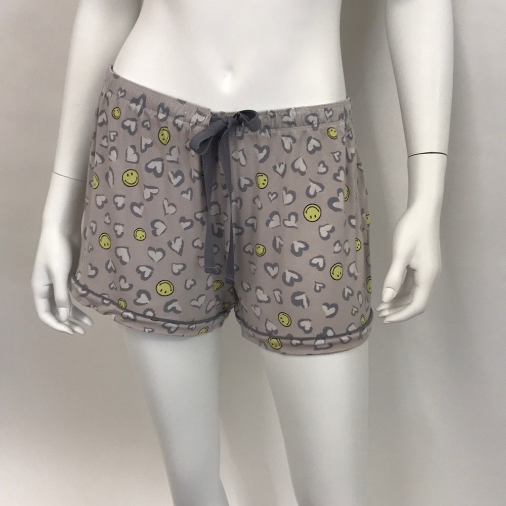 P.J. Salvage Women’s Smiley Print Short, Excellent Condition, Gray, SIZE M.